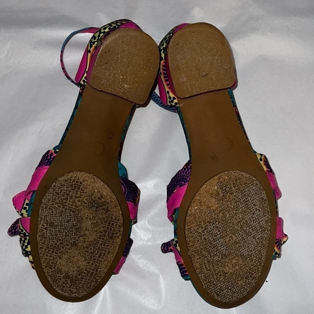 Gianni Bini GB colorful‎ fabric girl’s shoes ankle strap left Sz 5 right Sz 4